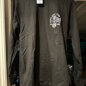 New Vans Black Long Sleeve Graphic Tee
